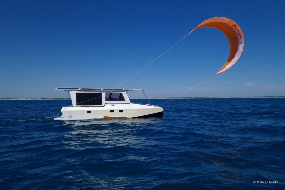 Libertykite-tracte-petit-bateau-980x653.webp
